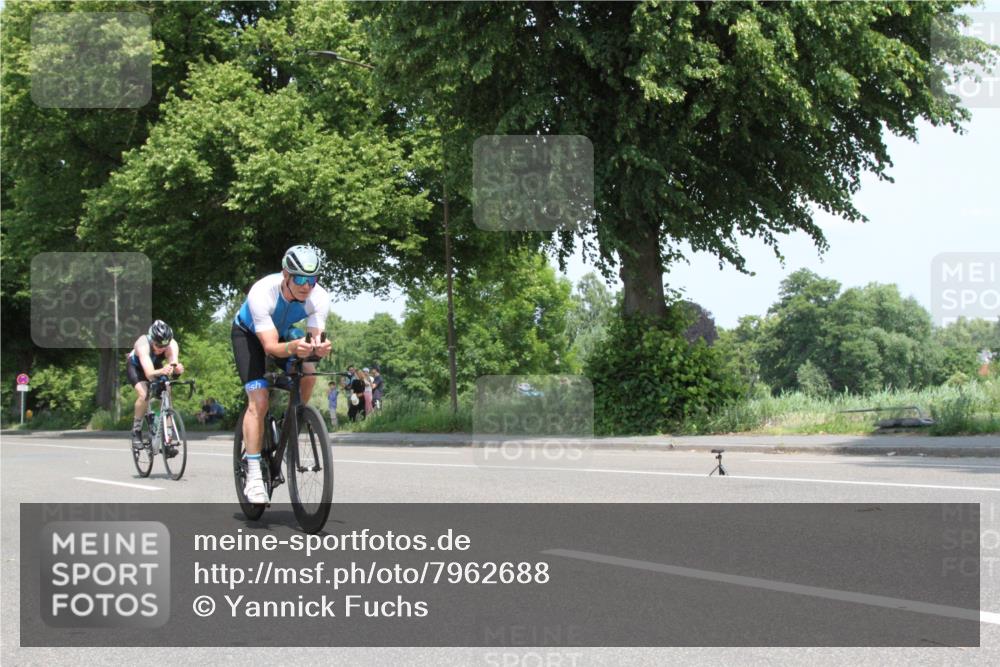 15.06.2025 - 7 Türme Triathlon Yannick Fuchs http://msf.ph/oto/7962688 15.06.2025 12:44:33 Radfahren  meine-sportfotos.de