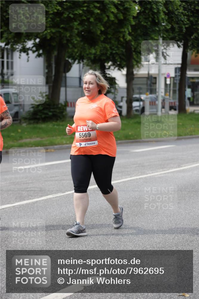 15.06.2025 - REWE Women's Run Jannik Wohlers http://msf.ph/oto/7962695 15.06.2025 09:47:24 Laufen 5569 meine-sportfotos.de