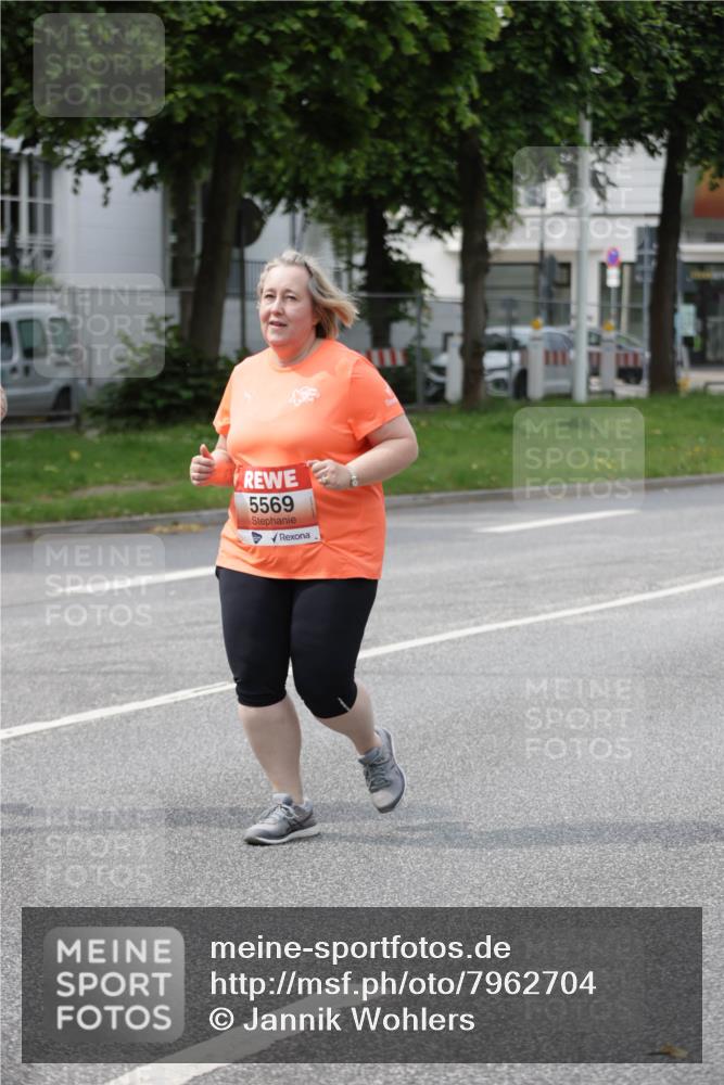 15.06.2025 - REWE Women's Run Jannik Wohlers http://msf.ph/oto/7962704 15.06.2025 09:47:24 Laufen 5569 meine-sportfotos.de