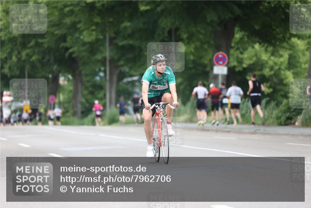 15.06.2025 - 7 Türme Triathlon Yannick Fuchs http://msf.ph/oto/7962706 15.06.2025 13:52:21 Radfahren 1083 meine-sportfotos.de