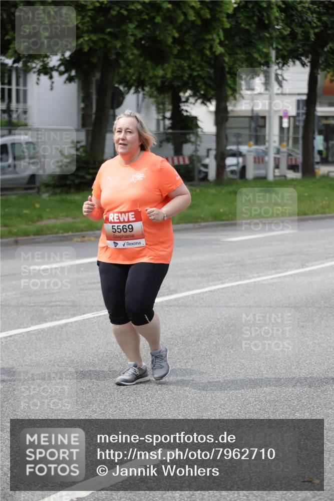 15.06.2025 - REWE Women's Run Jannik Wohlers http://msf.ph/oto/7962710 15.06.2025 09:47:24 Laufen 5569 meine-sportfotos.de