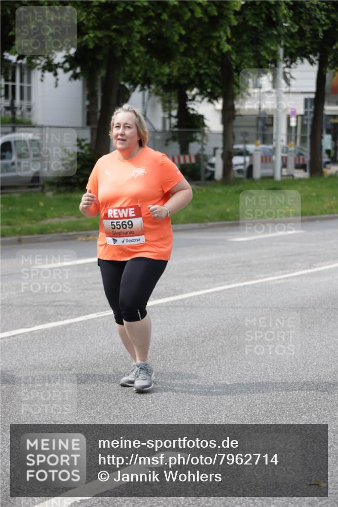 15.06.2025 - REWE Women's Run Jannik Wohlers http://msf.ph/oto/7962714 15.06.2025 09:47:24 Laufen 5569 meine-sportfotos.de