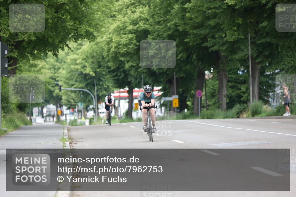15.06.2025 - 7 Türme Triathlon Yannick Fuchs http://msf.ph/oto/7962753 15.06.2025 11:05:57 Radfahren 201, 286, 290 meine-sportfotos.de