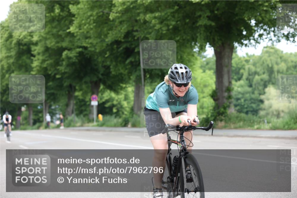 15.06.2025 - 7 Türme Triathlon Yannick Fuchs http://msf.ph/oto/7962796 15.06.2025 11:06:00 Radfahren 201, 290 meine-sportfotos.de