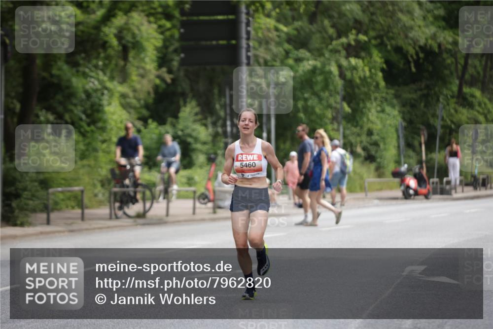 15.06.2025 - REWE Women's Run Jannik Wohlers http://msf.ph/oto/7962820 15.06.2025 09:56:26 Laufen 5460 meine-sportfotos.de