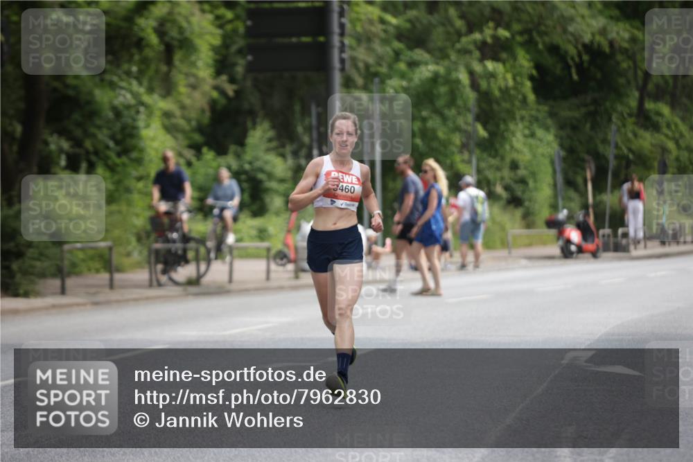 15.06.2025 - REWE Women's Run Jannik Wohlers http://msf.ph/oto/7962830 15.06.2025 09:56:26 Laufen 460 meine-sportfotos.de
