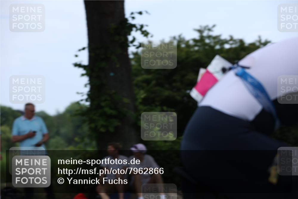 15.06.2025 - 7 Türme Triathlon Yannick Fuchs http://msf.ph/oto/7962866 15.06.2025 11:06:04 Radfahren 201, 290 meine-sportfotos.de
