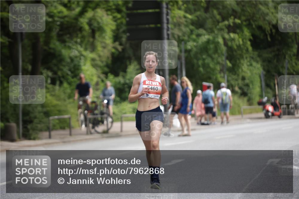 15.06.2025 - REWE Women's Run Jannik Wohlers http://msf.ph/oto/7962868 15.06.2025 09:56:27 Laufen 5460 meine-sportfotos.de