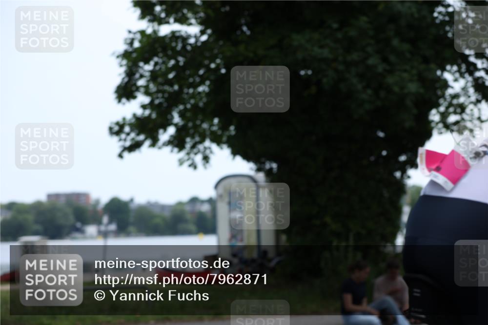15.06.2025 - 7 Türme Triathlon Yannick Fuchs http://msf.ph/oto/7962871 15.06.2025 11:06:05 Radfahren 201 meine-sportfotos.de
