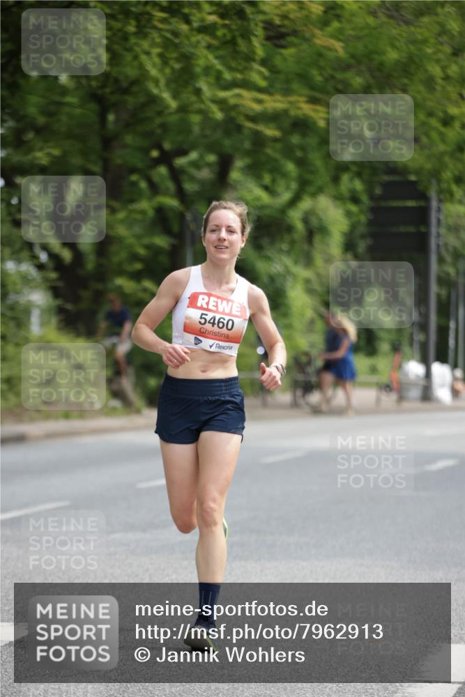 15.06.2025 - REWE Women's Run Jannik Wohlers http://msf.ph/oto/7962913 15.06.2025 09:56:29 Laufen 5460 meine-sportfotos.de
