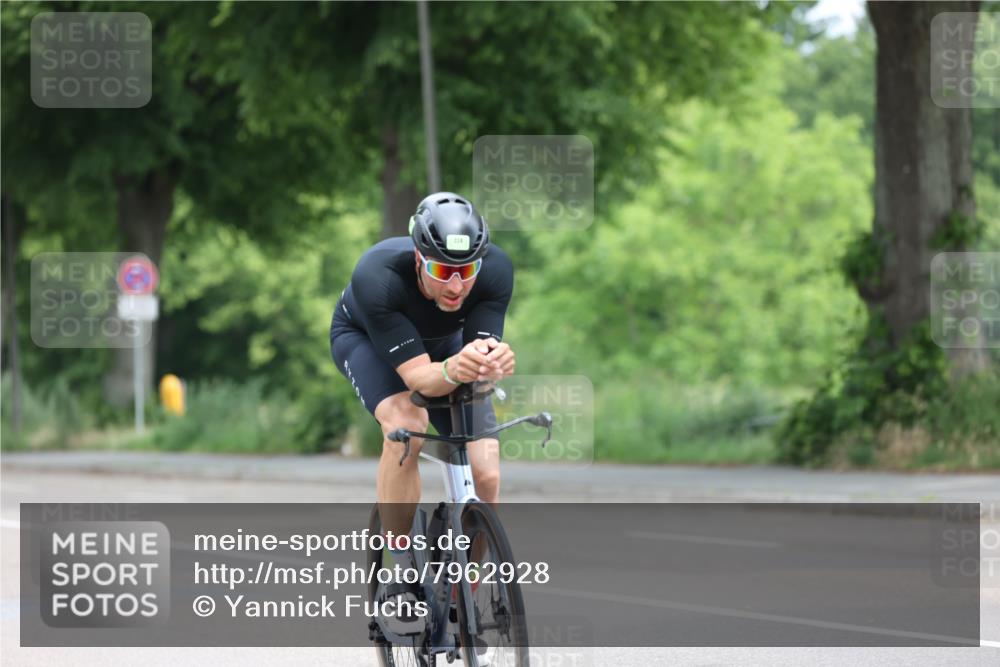 15.06.2025 - 7 Türme Triathlon Yannick Fuchs http://msf.ph/oto/7962928 15.06.2025 11:07:12 Radfahren 334 meine-sportfotos.de
