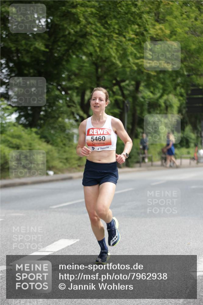 15.06.2025 - REWE Women's Run Jannik Wohlers http://msf.ph/oto/7962938 15.06.2025 09:56:29 Laufen 5460 meine-sportfotos.de