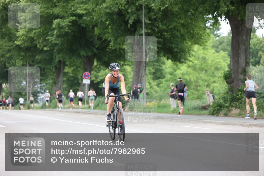 15.06.2025 - 7 Türme Triathlon Yannick Fuchs http://msf.ph/oto/7962965 15.06.2025 13:52:41 Radfahren 703 meine-sportfotos.de