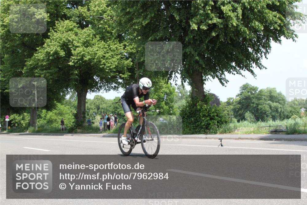 15.06.2025 - 7 Türme Triathlon Yannick Fuchs http://msf.ph/oto/7962984 15.06.2025 12:46:59 Radfahren  meine-sportfotos.de