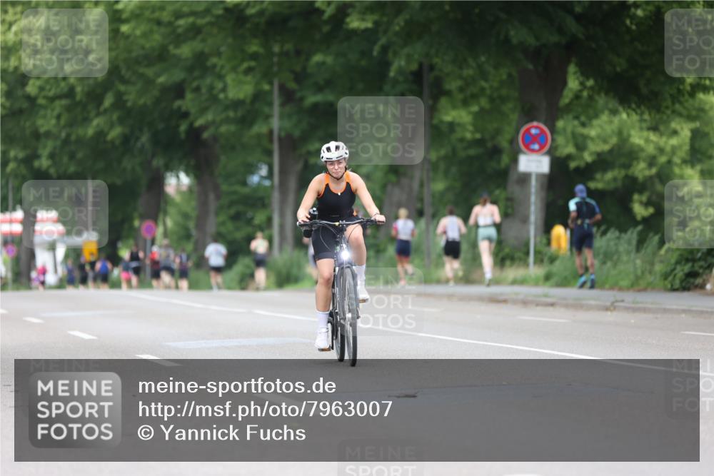 15.06.2025 - 7 Türme Triathlon Yannick Fuchs http://msf.ph/oto/7963007 15.06.2025 13:52:43 Radfahren 703 meine-sportfotos.de