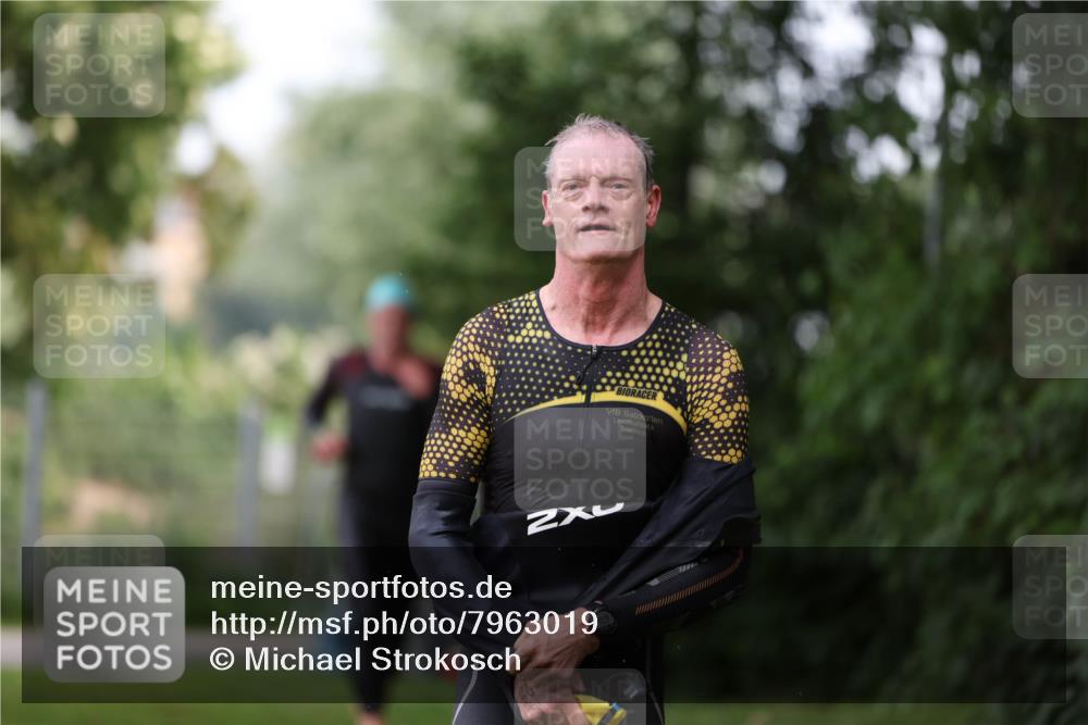15.06.2025 - 7 Türme Triathlon Michael Strokosch http://msf.ph/oto/7963019 15.06.2025 12:15:30 Schwimmen 366, 490, 565, 671 meine-sportfotos.de