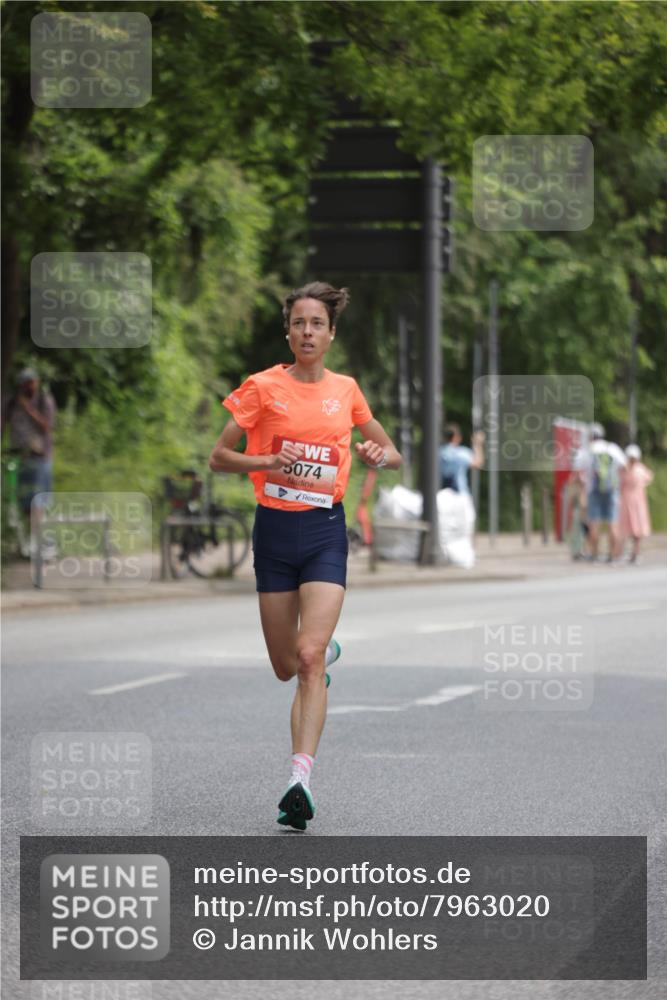 15.06.2025 - REWE Women's Run Jannik Wohlers http://msf.ph/oto/7963020 15.06.2025 09:56:50 Laufen 5074 meine-sportfotos.de