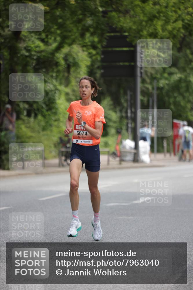 15.06.2025 - REWE Women's Run Jannik Wohlers http://msf.ph/oto/7963040 15.06.2025 09:56:50 Laufen 5074 meine-sportfotos.de