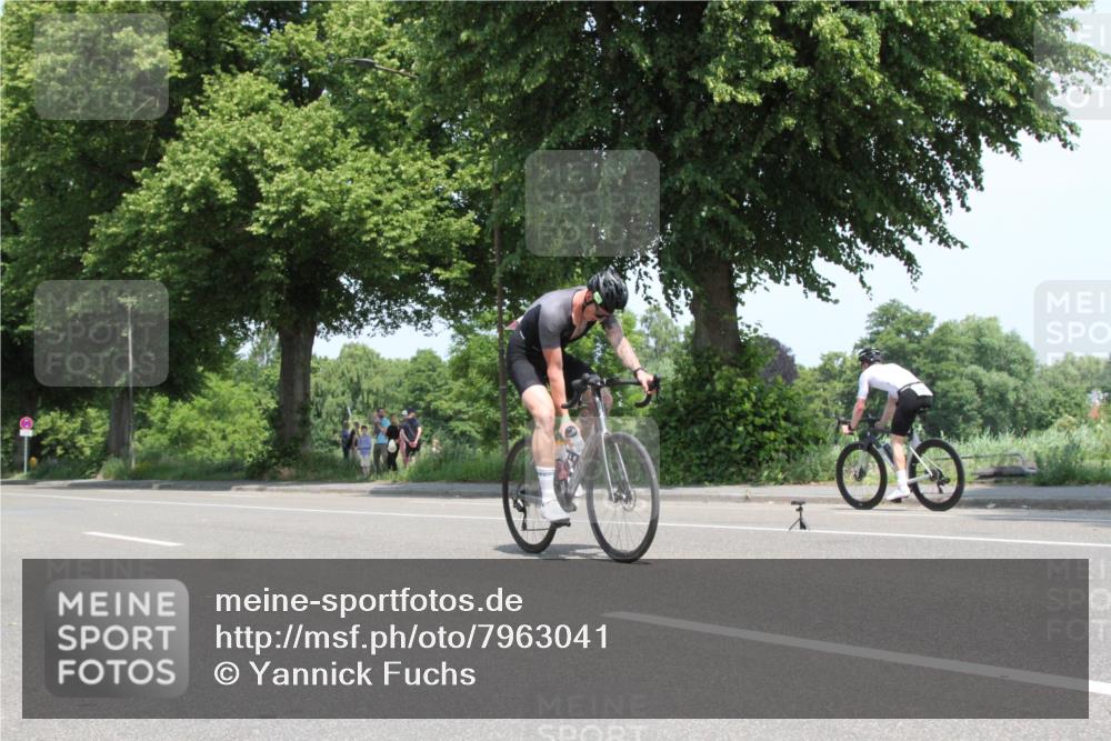 15.06.2025 - 7 Türme Triathlon Yannick Fuchs http://msf.ph/oto/7963041 15.06.2025 12:47:17 Radfahren  meine-sportfotos.de
