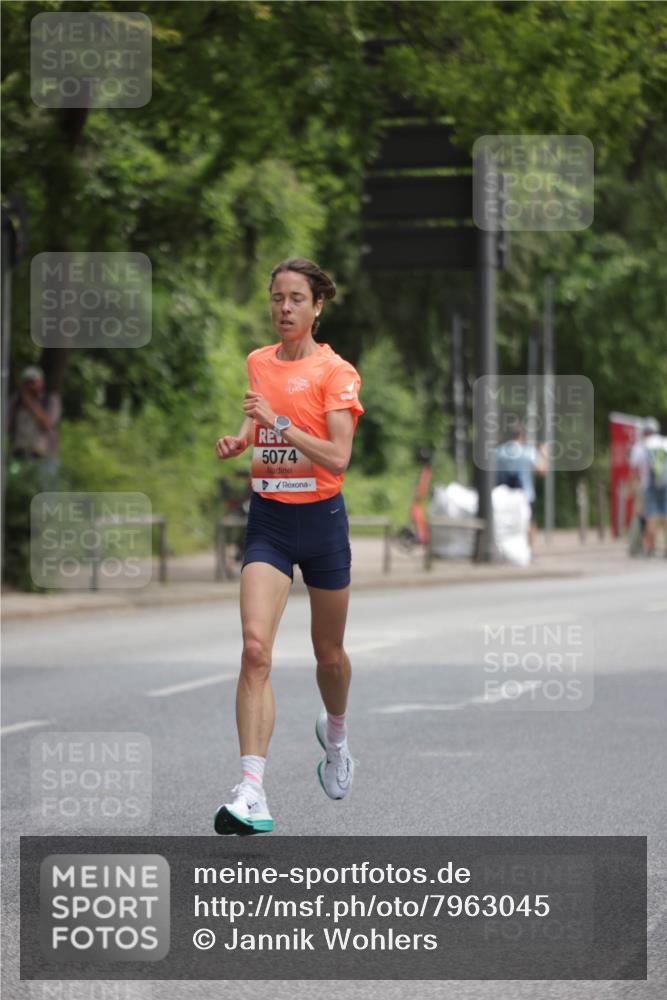 15.06.2025 - REWE Women's Run Jannik Wohlers http://msf.ph/oto/7963045 15.06.2025 09:56:50 Laufen 5074 meine-sportfotos.de