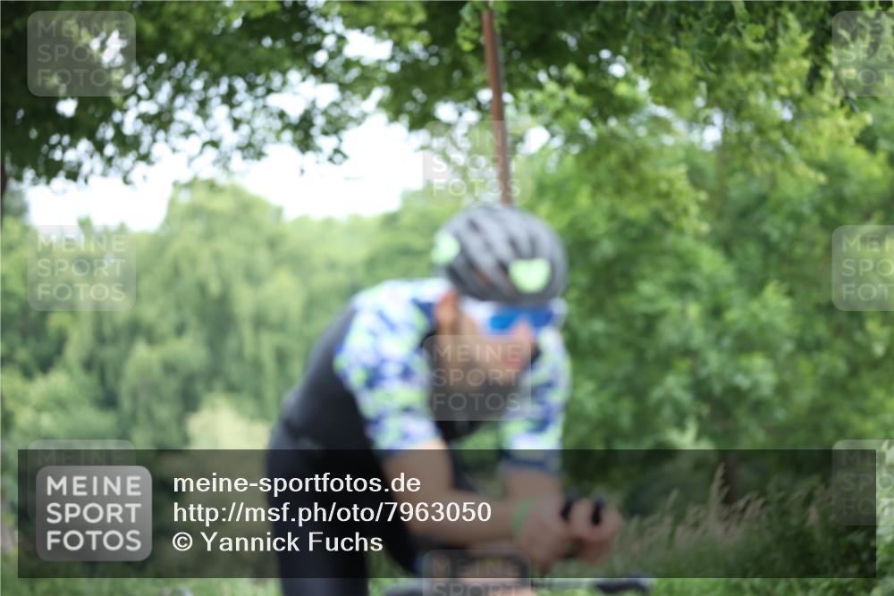 15.06.2025 - 7 Türme Triathlon Yannick Fuchs http://msf.ph/oto/7963050 15.06.2025 11:08:38 Radfahren 224, 280 meine-sportfotos.de