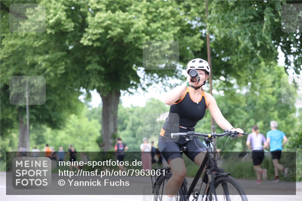 15.06.2025 - 7 Türme Triathlon Yannick Fuchs http://msf.ph/oto/7963061 15.06.2025 13:52:46 Radfahren 1035 meine-sportfotos.de