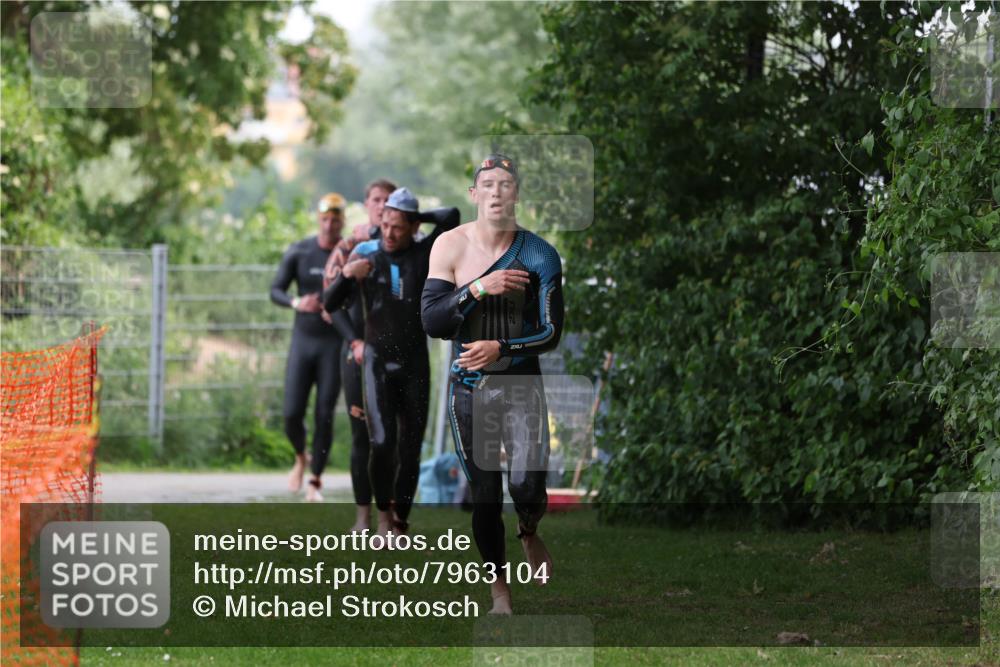 15.06.2025 - 7 Türme Triathlon Michael Strokosch http://msf.ph/oto/7963104 15.06.2025 12:15:45 Schwimmen 366, 446, 500, 503, 537, 575, 583 meine-sportfotos.de
