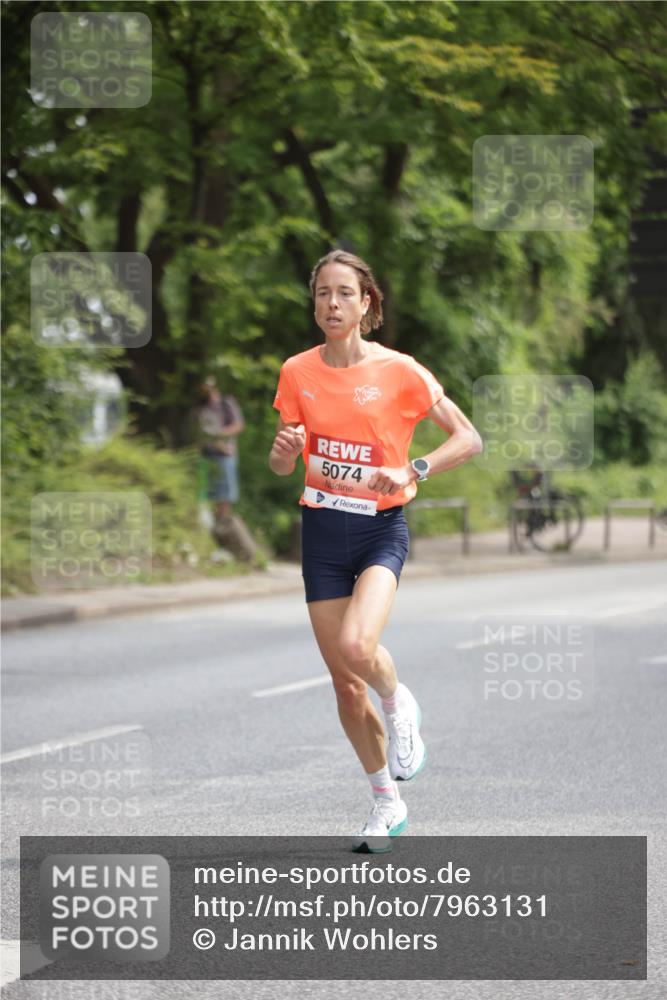 15.06.2025 - REWE Women's Run Jannik Wohlers http://msf.ph/oto/7963131 15.06.2025 09:56:51 Laufen 5074 meine-sportfotos.de