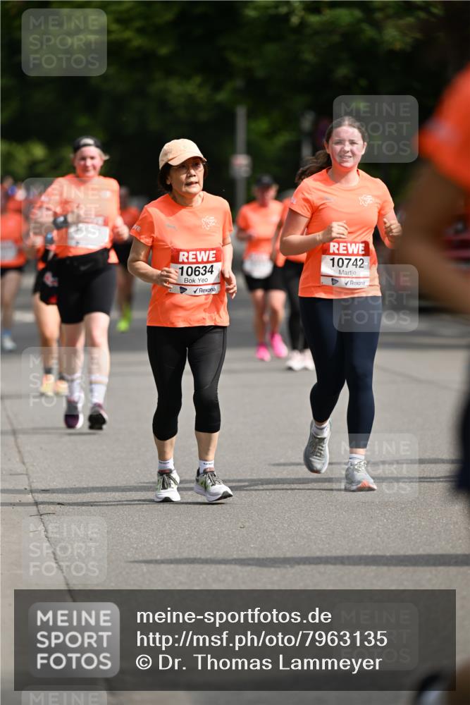 15.06.2025 - REWE Women's Run Dr. Thomas Lammeyer http://msf.ph/oto/7963135 15.06.2025 09:51:48 Laufen 10634, 10742 meine-sportfotos.de