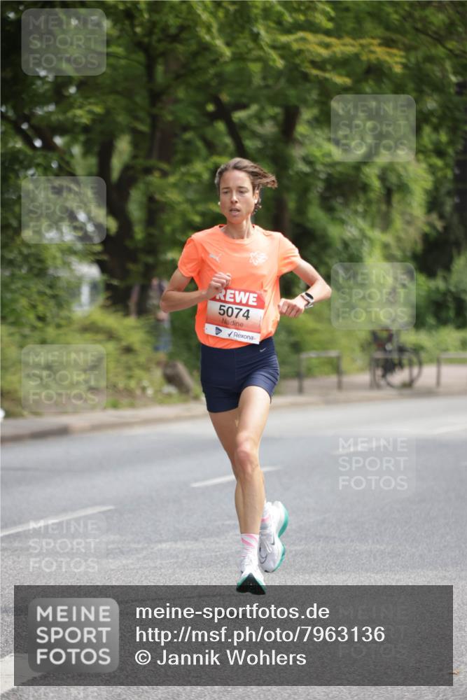 15.06.2025 - REWE Women's Run Jannik Wohlers http://msf.ph/oto/7963136 15.06.2025 09:56:52 Laufen 5074 meine-sportfotos.de