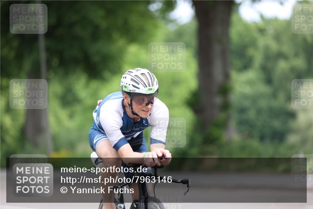 15.06.2025 - 7 Türme Triathlon Yannick Fuchs http://msf.ph/oto/7963146 15.06.2025 11:08:58 Radfahren 250, 299 meine-sportfotos.de