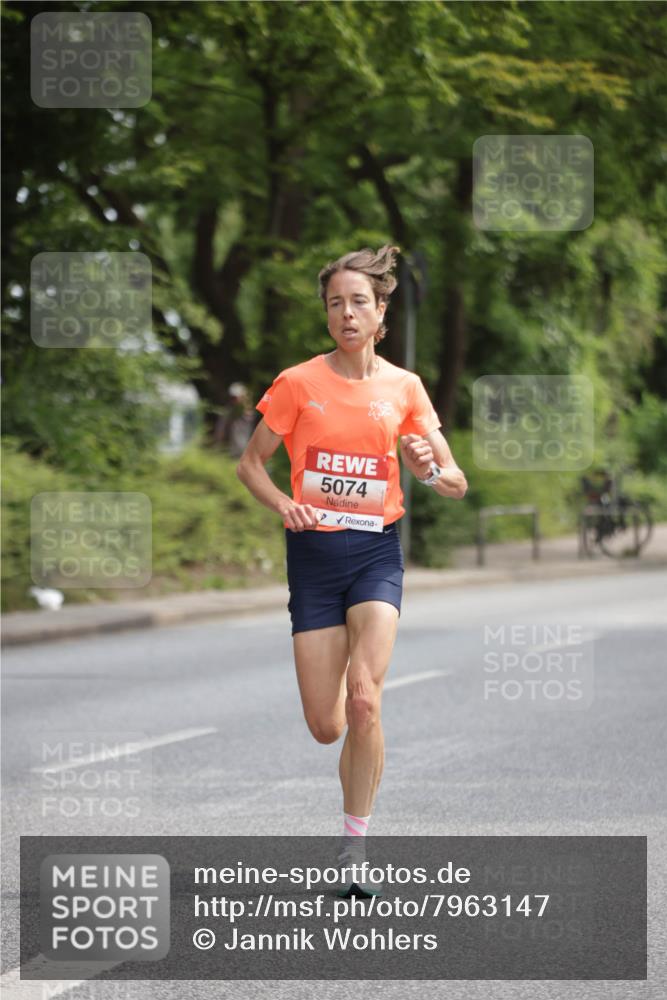 15.06.2025 - REWE Women's Run Jannik Wohlers http://msf.ph/oto/7963147 15.06.2025 09:56:52 Laufen 5074 meine-sportfotos.de