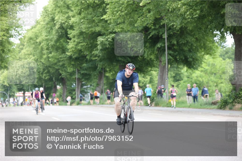 15.06.2025 - 7 Türme Triathlon Yannick Fuchs http://msf.ph/oto/7963152 15.06.2025 13:53:00 Radfahren 408, 946, 1022, 1115 meine-sportfotos.de