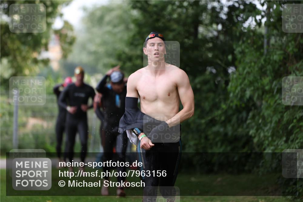 15.06.2025 - 7 Türme Triathlon Michael Strokosch http://msf.ph/oto/7963156 15.06.2025 12:15:47 Schwimmen 366, 446, 500, 503, 537, 575, 583 meine-sportfotos.de