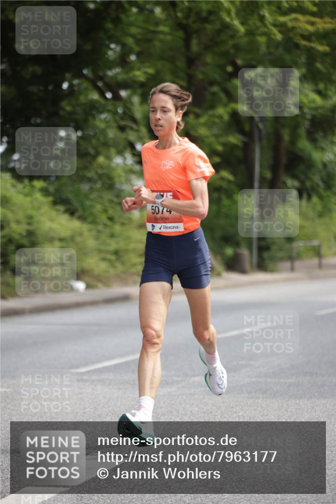 15.06.2025 - REWE Women's Run Jannik Wohlers http://msf.ph/oto/7963177 15.06.2025 09:56:52 Laufen 5074 meine-sportfotos.de