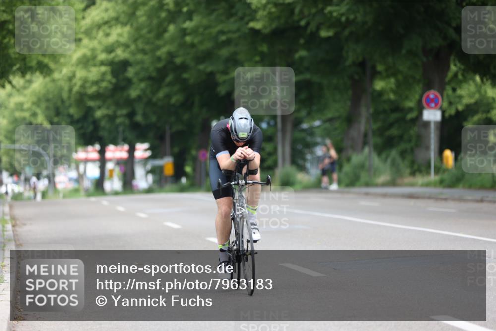 15.06.2025 - 7 Türme Triathlon Yannick Fuchs http://msf.ph/oto/7963183 15.06.2025 11:09:05 Radfahren 250 meine-sportfotos.de