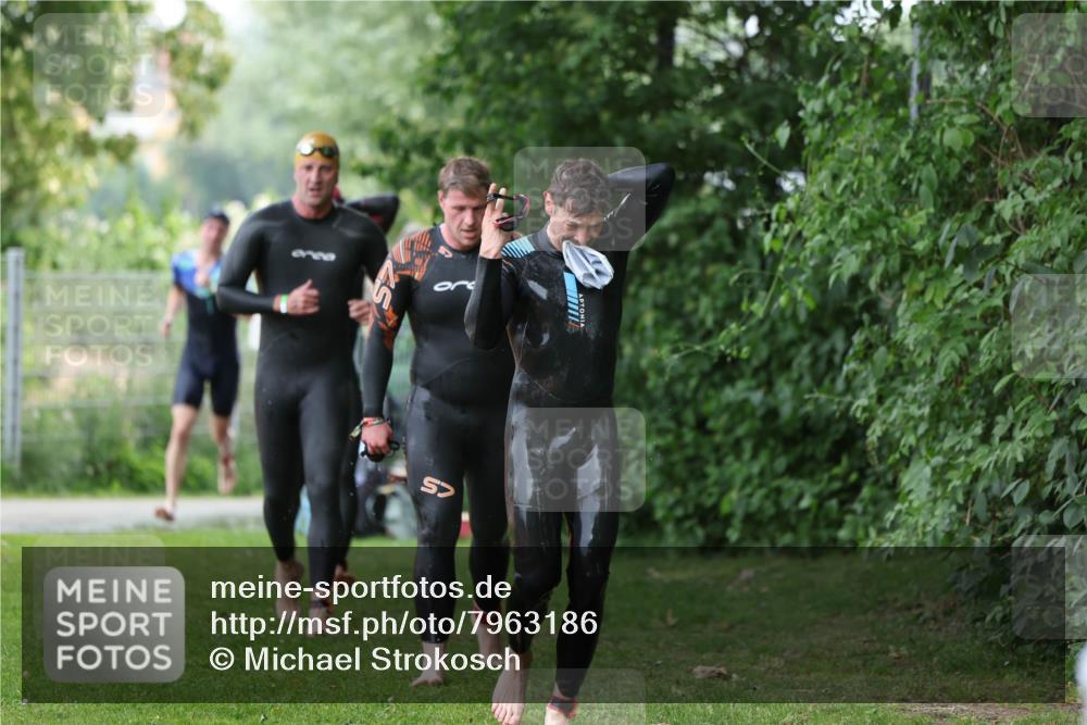 15.06.2025 - 7 Türme Triathlon Michael Strokosch http://msf.ph/oto/7963186 15.06.2025 12:15:49 Schwimmen 366, 446, 500, 503, 537, 575, 583 meine-sportfotos.de