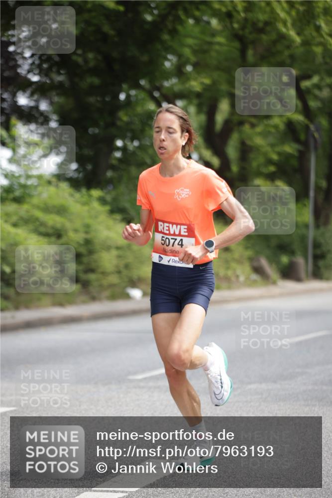 15.06.2025 - REWE Women's Run Jannik Wohlers http://msf.ph/oto/7963193 15.06.2025 09:56:52 Laufen 5074 meine-sportfotos.de