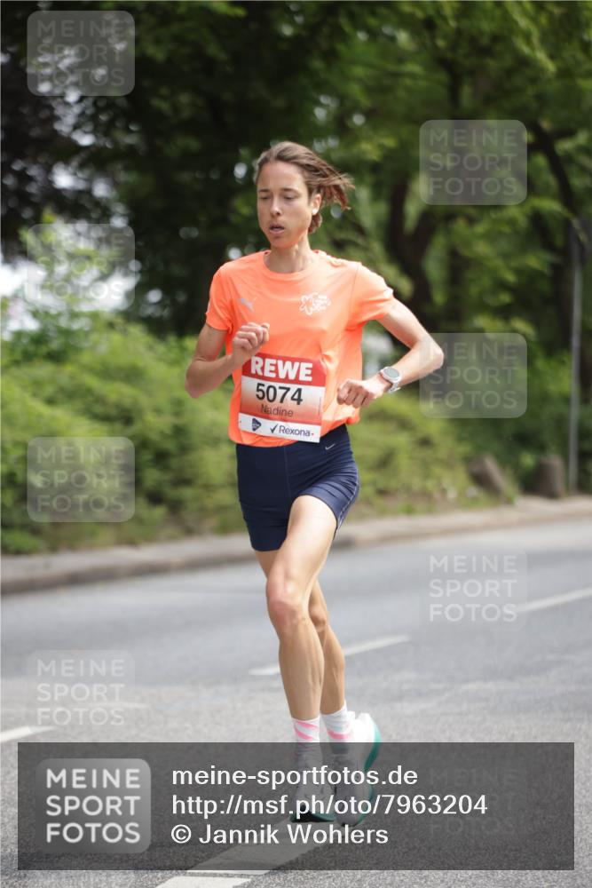 15.06.2025 - REWE Women's Run Jannik Wohlers http://msf.ph/oto/7963204 15.06.2025 09:56:52 Laufen 5074 meine-sportfotos.de