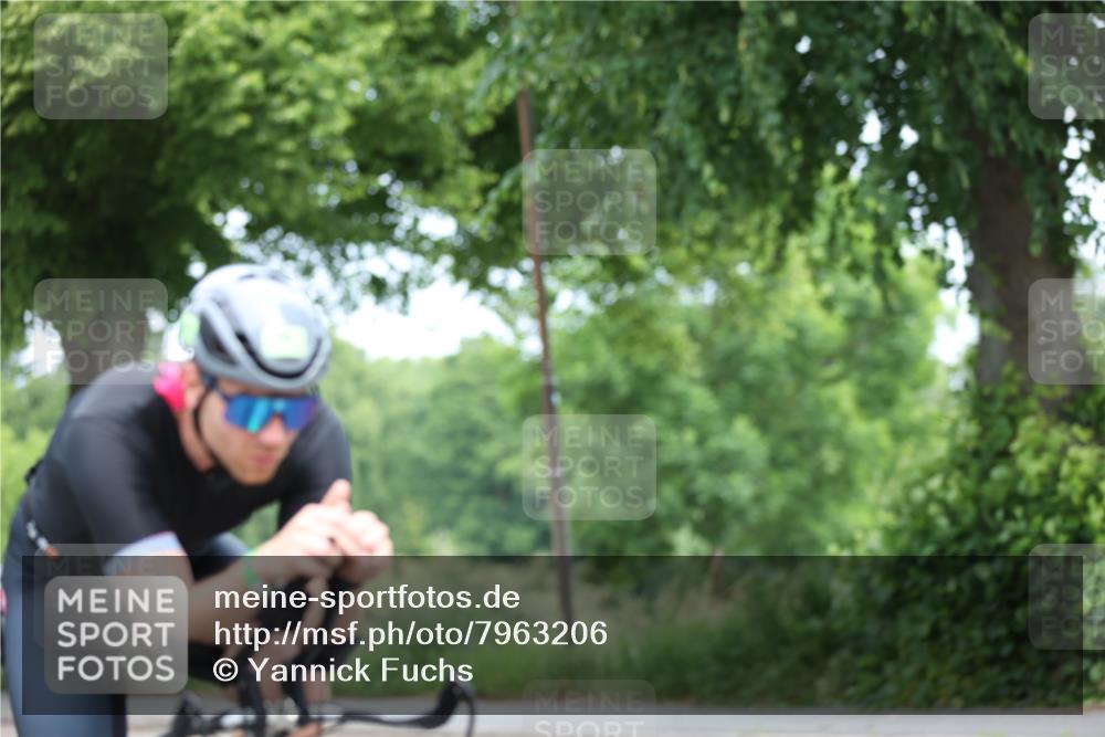 15.06.2025 - 7 Türme Triathlon Yannick Fuchs http://msf.ph/oto/7963206 15.06.2025 11:09:06 Radfahren 250 meine-sportfotos.de