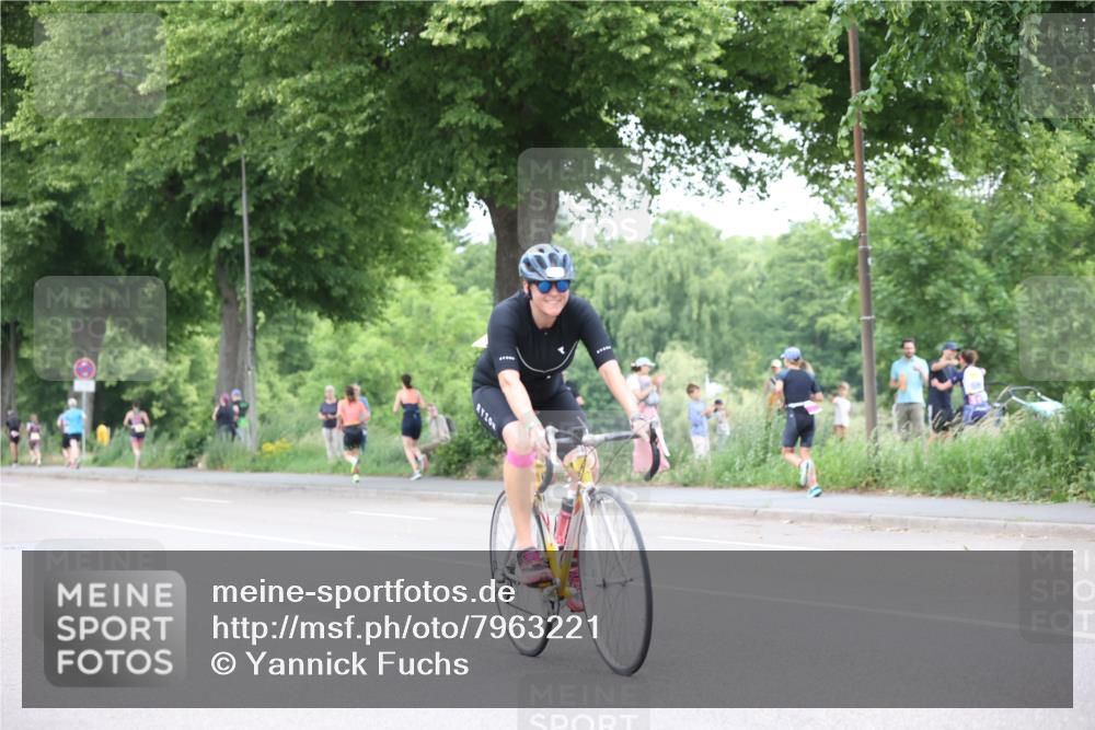 15.06.2025 - 7 Türme Triathlon Yannick Fuchs http://msf.ph/oto/7963221 15.06.2025 13:53:04 Radfahren 336, 408, 1022 meine-sportfotos.de