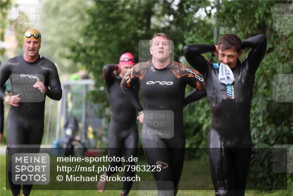 15.06.2025 - 7 Türme Triathlon Michael Strokosch http://msf.ph/oto/7963225 15.06.2025 12:15:51 Schwimmen 366, 446, 500, 503, 537, 575, 583 meine-sportfotos.de