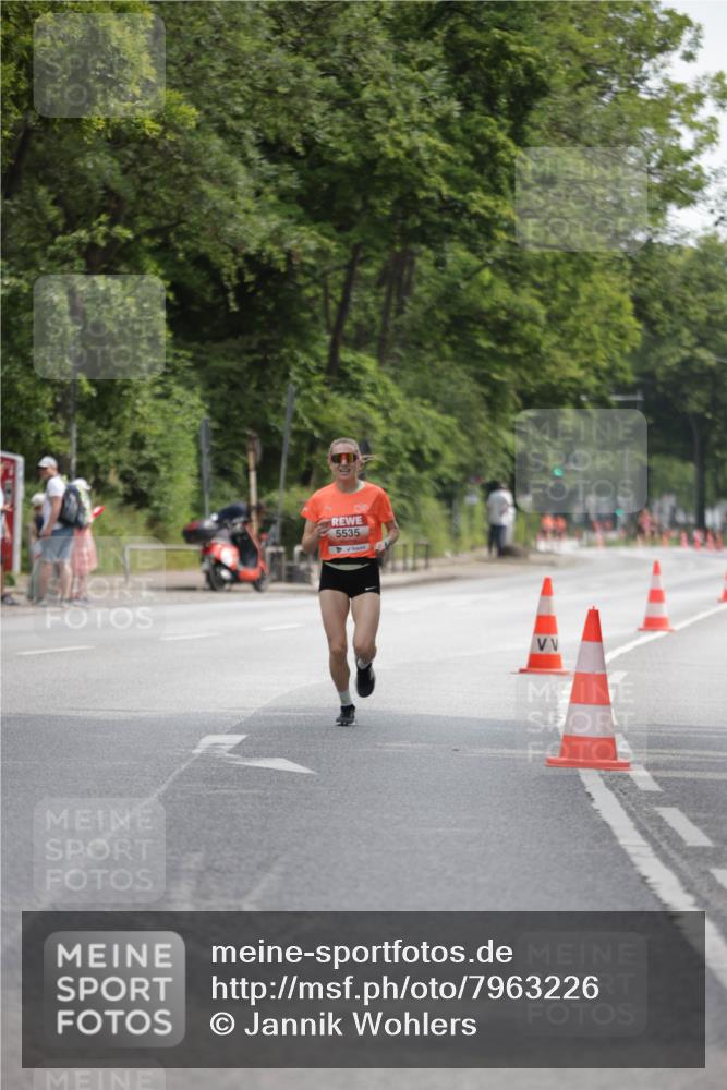 15.06.2025 - REWE Women's Run Jannik Wohlers http://msf.ph/oto/7963226 15.06.2025 09:57:32 Laufen 5535 meine-sportfotos.de