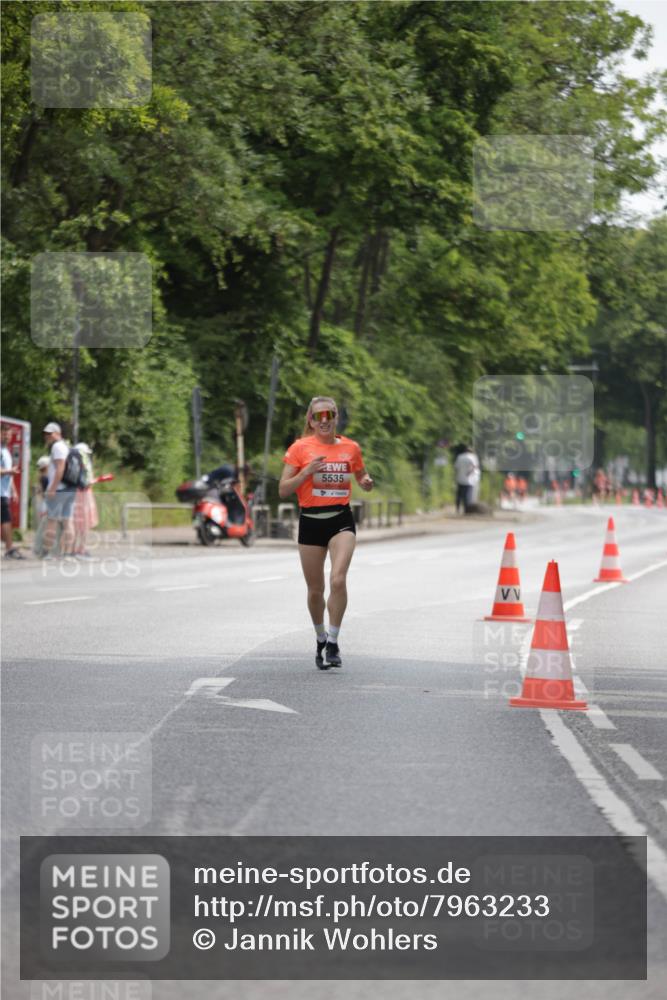 15.06.2025 - REWE Women's Run Jannik Wohlers http://msf.ph/oto/7963233 15.06.2025 09:57:32 Laufen 5535 meine-sportfotos.de