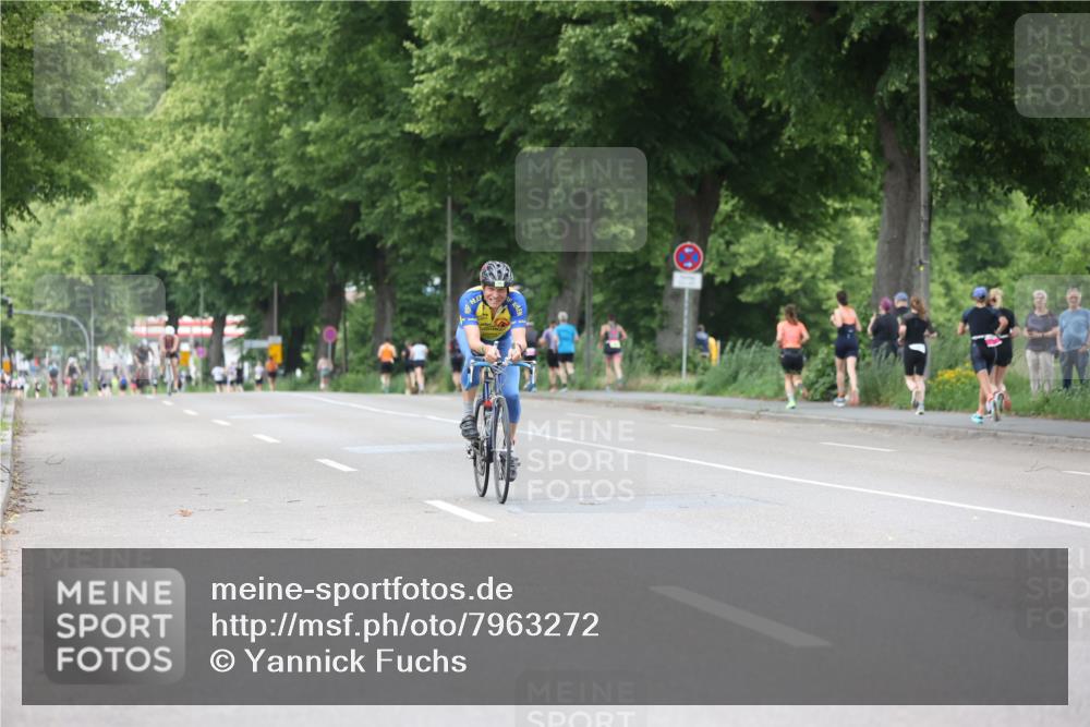 15.06.2025 - 7 Türme Triathlon Yannick Fuchs http://msf.ph/oto/7963272 15.06.2025 13:53:09 Radfahren 336 meine-sportfotos.de