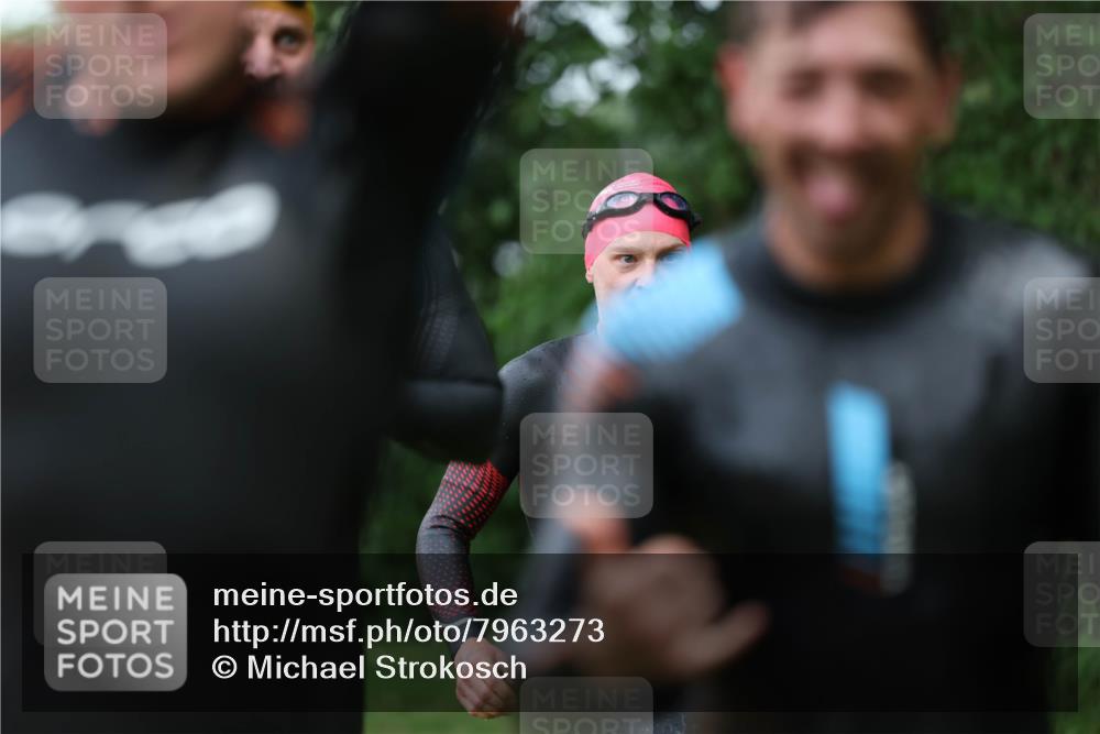 15.06.2025 - 7 Türme Triathlon Michael Strokosch http://msf.ph/oto/7963273 15.06.2025 12:15:54 Schwimmen 366, 446, 500, 503, 537, 567, 575, 583 meine-sportfotos.de