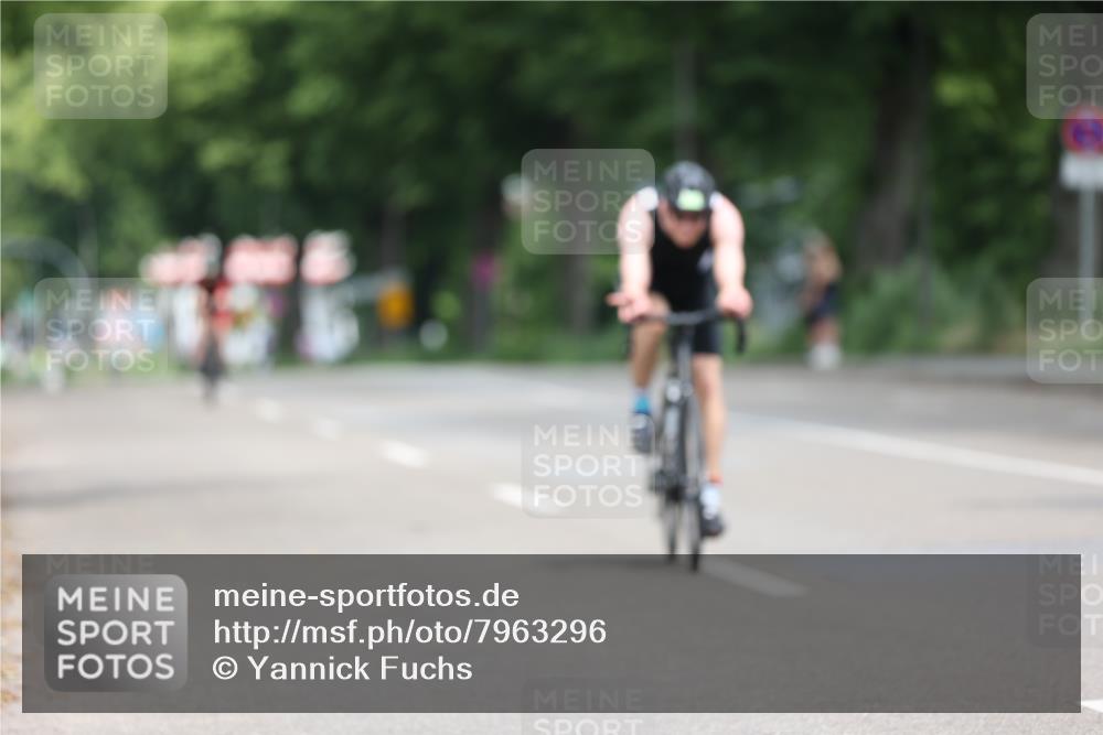 15.06.2025 - 7 Türme Triathlon Yannick Fuchs http://msf.ph/oto/7963296 15.06.2025 11:09:24 Radfahren 232 meine-sportfotos.de
