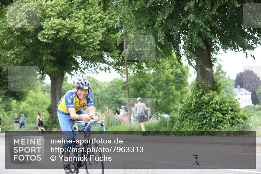 15.06.2025 - 7 Türme Triathlon Yannick Fuchs http://msf.ph/oto/7963313 15.06.2025 13:53:11 Radfahren 336, 800, 1194 meine-sportfotos.de