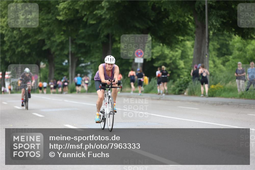 15.06.2025 - 7 Türme Triathlon Yannick Fuchs http://msf.ph/oto/7963333 15.06.2025 13:53:15 Radfahren 800, 1194 meine-sportfotos.de