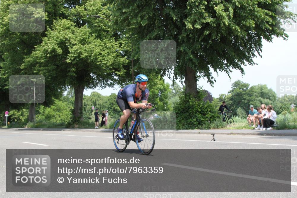 15.06.2025 - 7 Türme Triathlon Yannick Fuchs http://msf.ph/oto/7963359 15.06.2025 12:50:03 Radfahren  meine-sportfotos.de